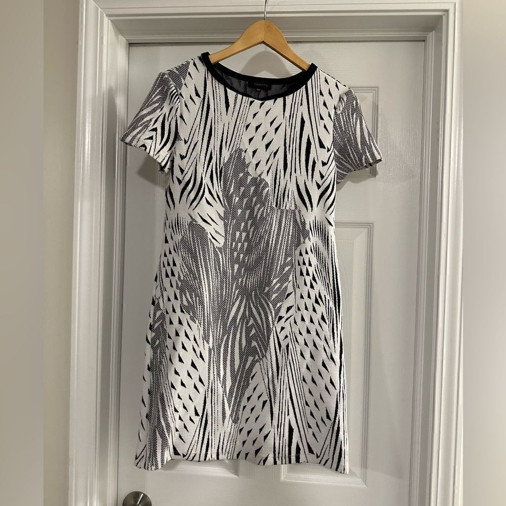 Twenty Montreal black white abstract Knit Dress size small